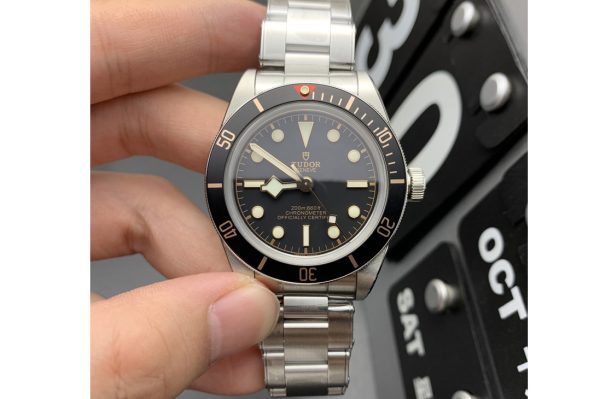 Replica Tudor Black Bay Fifty Eight 39mm SS ZF 1:1 Best Edition Black Dial on SS Bracelet A2824